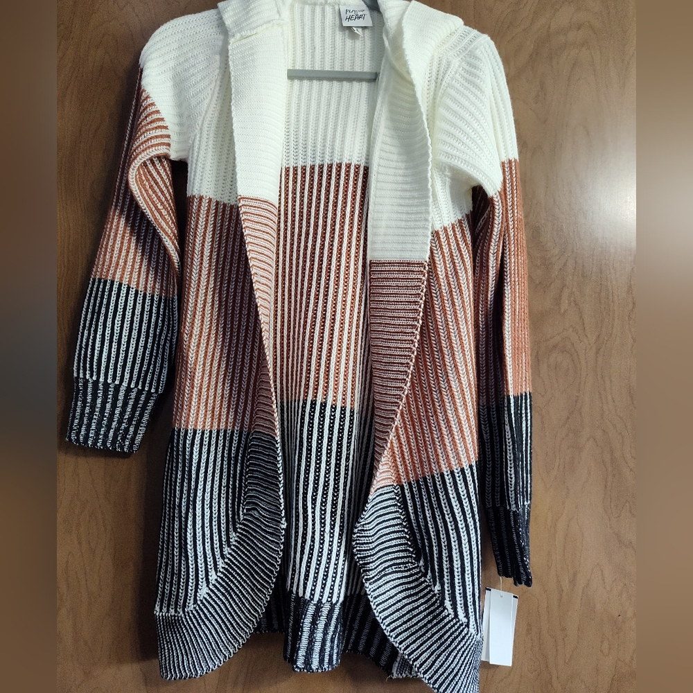Planet Heart Ladies Open Front Hooded Cardigan Sweater. Size Small. (NWT)
